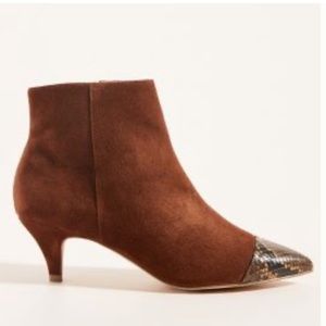 Anthropologie Cognac Kitten Heel with Snake Print Toe - Size 10